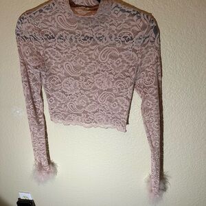 Elegant Lace Long Sleeve Cropped Top - Pink. Size M